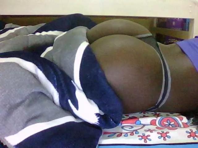 Offline Cute-vee on BongaCams