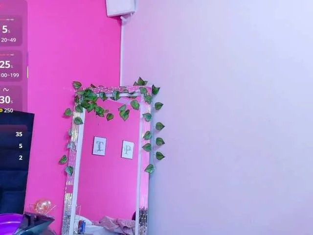 Offline daddysneakin on BongaCams