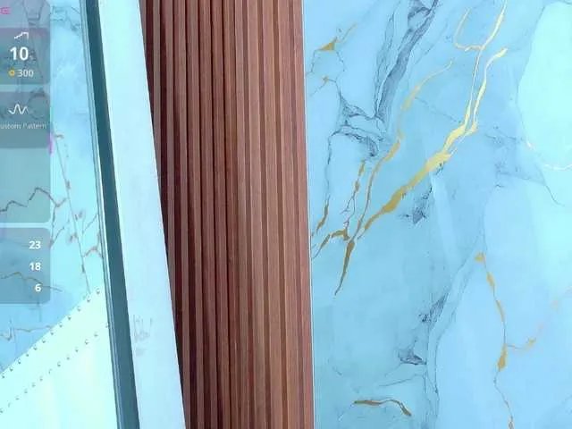 Offline daddysneakin on BongaCams