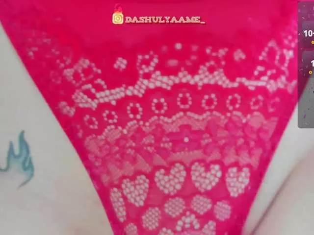 Freechat dashulyaaa on BongaCams