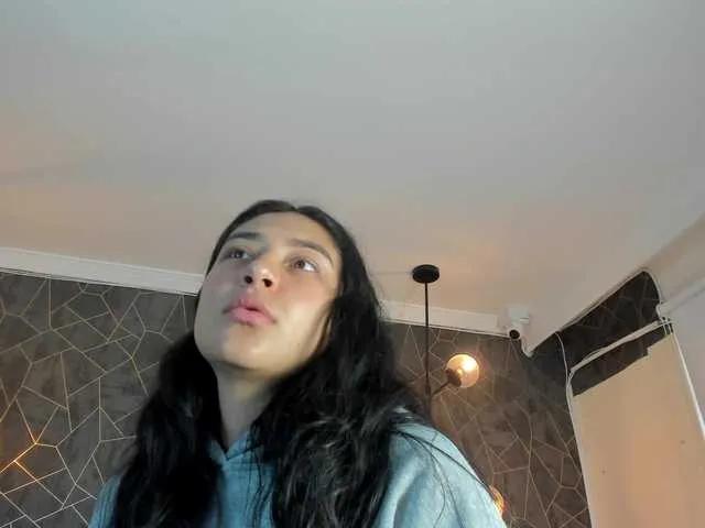 Freechat dayra-angels on BongaCams