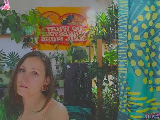 Freechat DeadButterfly on BongaCams