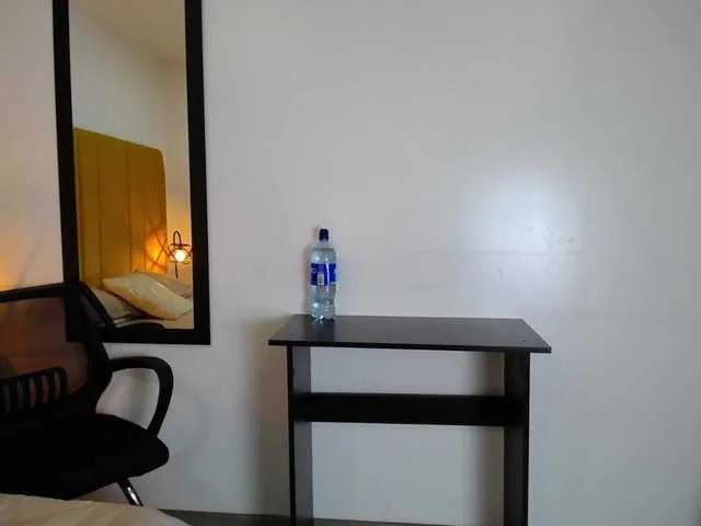 Offline DollyWood- on BongaCams