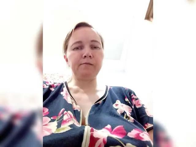 Elena565-1 on BongaCams