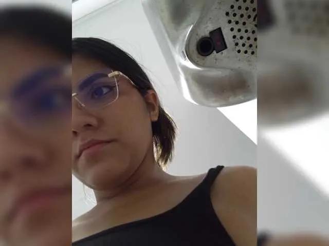 Freechat ElizHarper on BongaCams