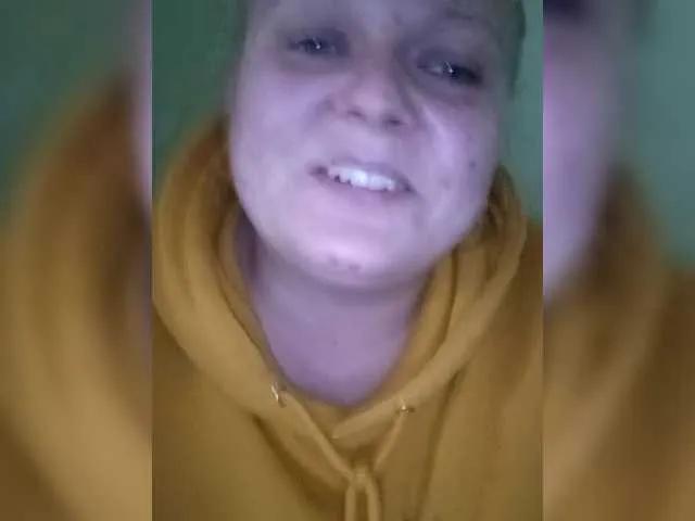 EmmaXlove on BongaCams