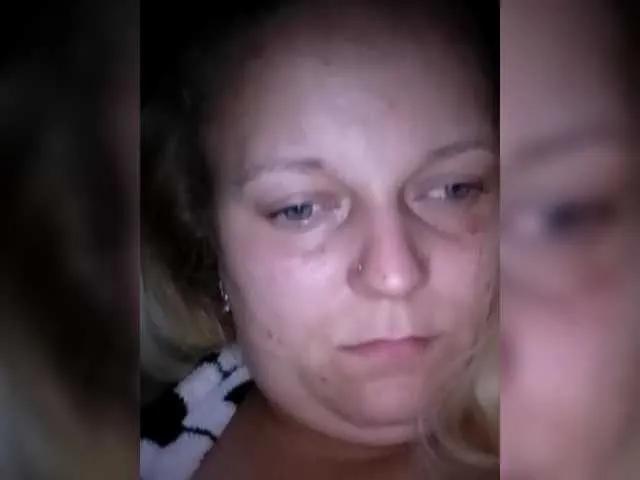 EmmaXlove on BongaCams