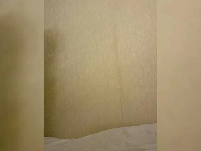 Offline Enni1 on BongaCams