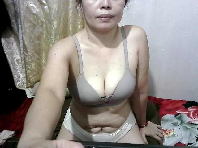 Offline erica-4u on BongaCams