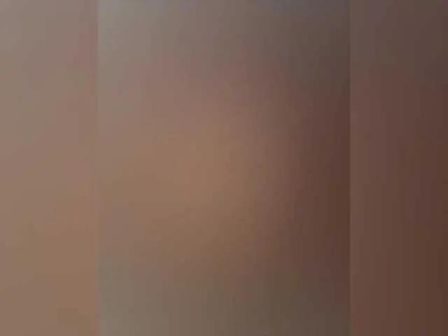 evie-sapphire on BongaCams 