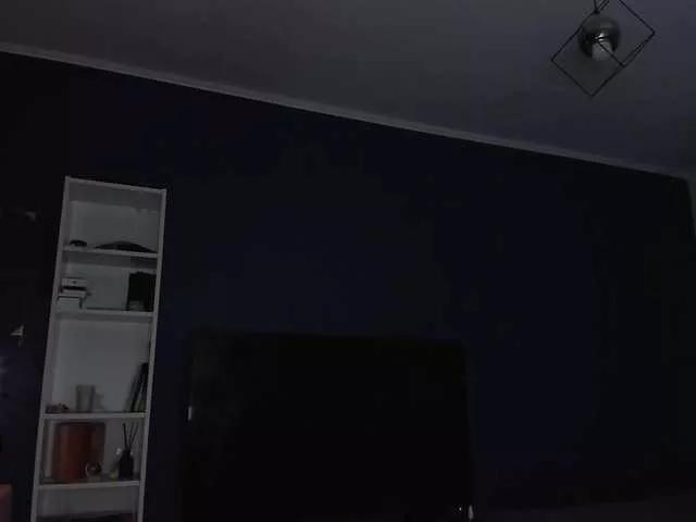 evie-sapphire on BongaCams 