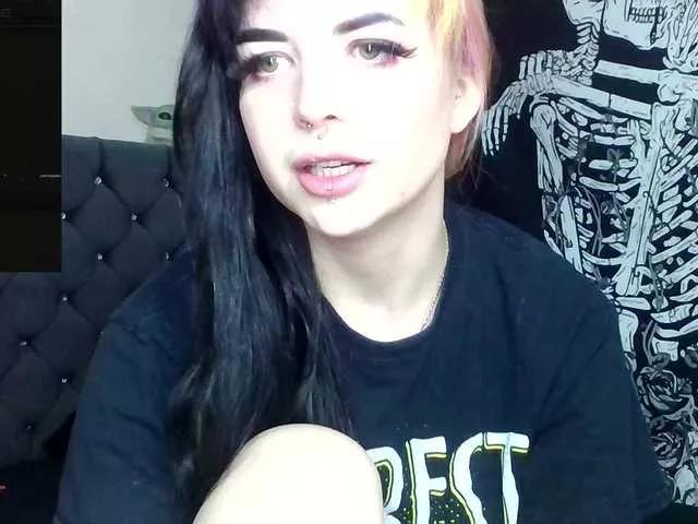 Offline Eviestone on BongaCams