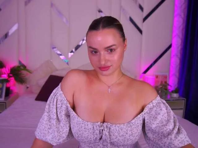 FloraGreys on BongaCams