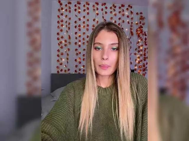 Offline FOX69LOVE on BongaCams