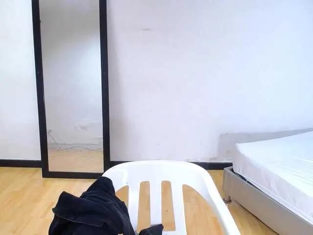 Freechat goldenn-ass on BongaCams