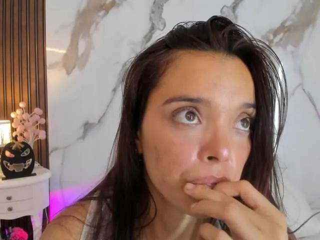 Offline hannahill69 on BongaCams