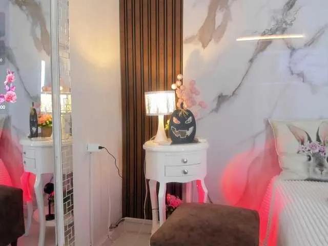 Offline hannahill69 on BongaCams