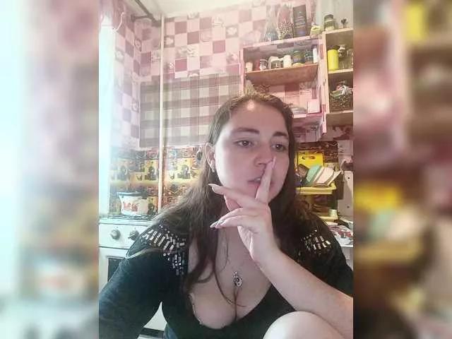 Offline Helena1189 on BongaCams