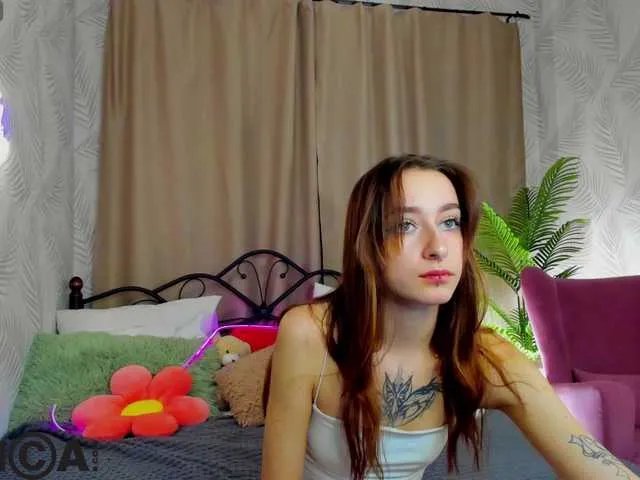 Hi-Karu on BongaCams