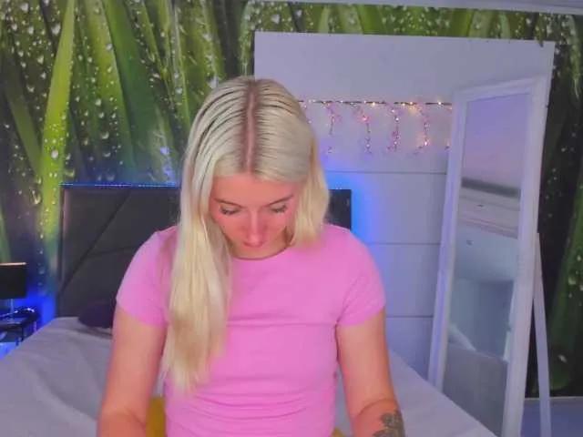 HollyTaillor on BongaCams