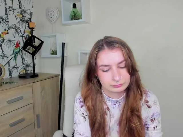 Offline HotNina19 on BongaCams