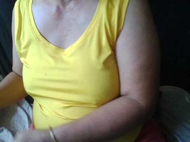 Offline HotSqrt4u on BongaCams