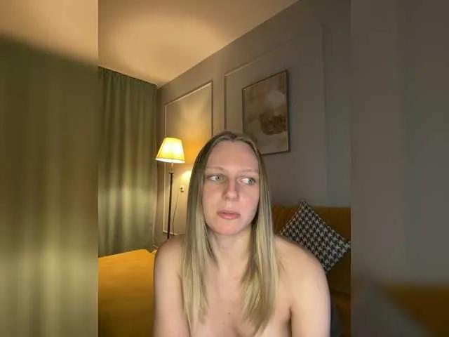 HotWillow on BongaCams