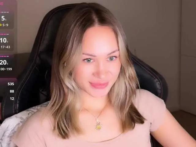 imEmiliya on BongaCams 