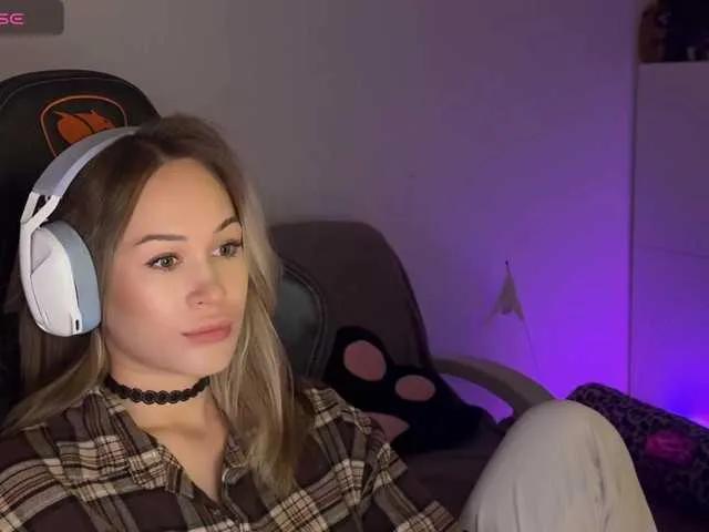 imEmiliya on BongaCams