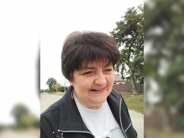 Offline IsXLoves on BongaCams