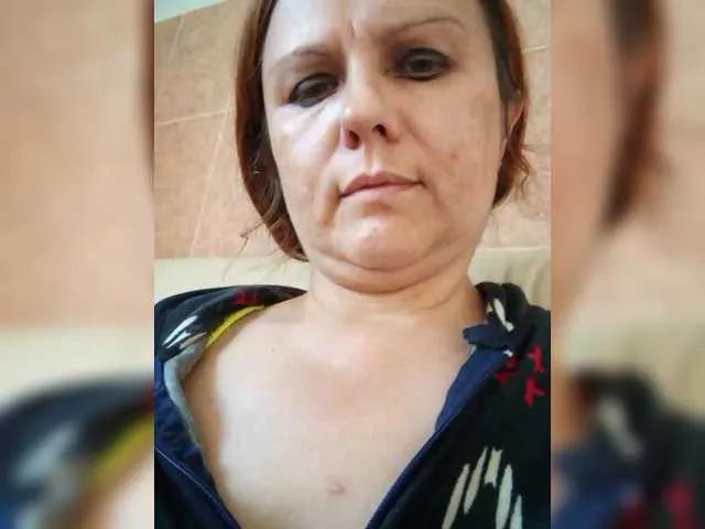 Offline Juli-huston on BongaCams