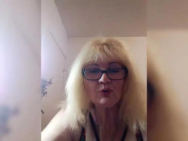 Freechat KASANDRABOLOSHKA on BongaCams