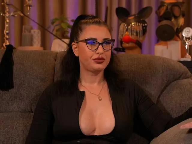 Freechat KellyKent on BongaCams