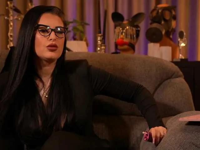 Freechat KellyKent on BongaCams