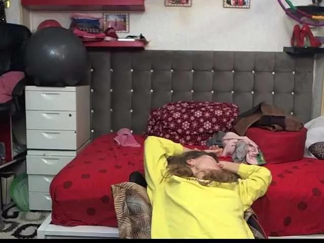 Freechat kellysurfing on BongaCams