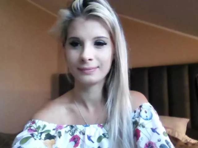 Offline KristineNatural on BongaCams