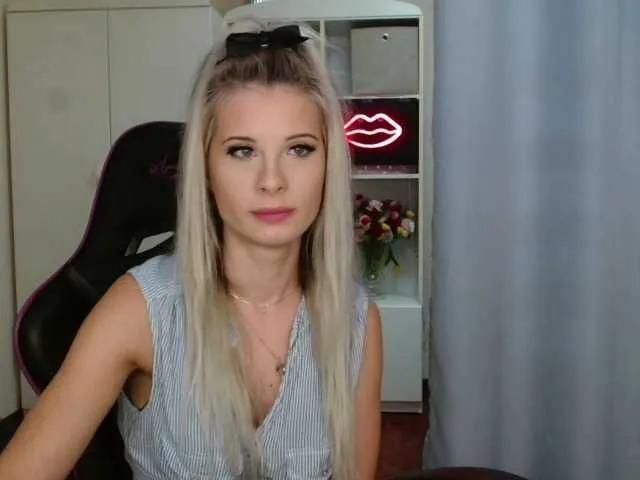 Offline KristineNatural on BongaCams