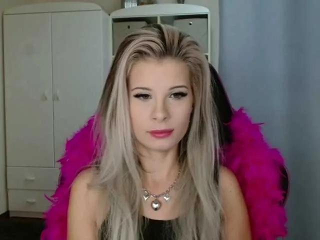 Offline KristineNatural on BongaCams