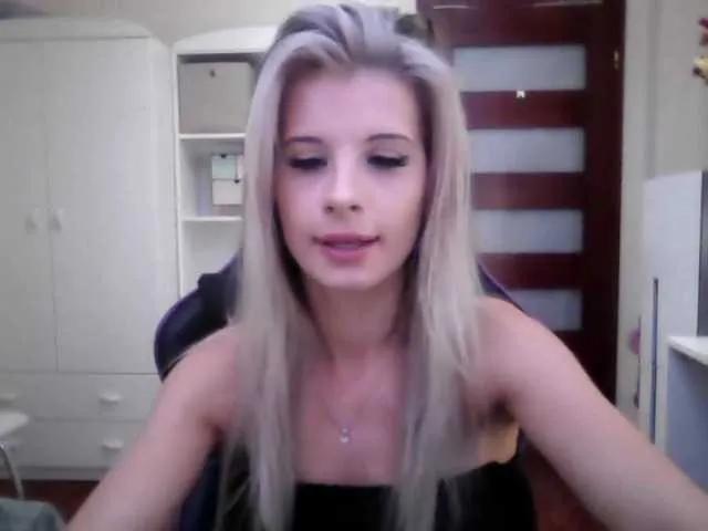 Offline KristineNatural on BongaCams