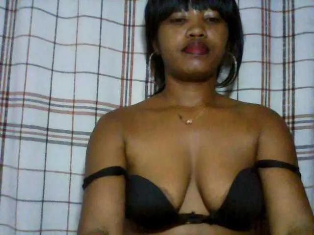 Offline kylie11 on BongaCams