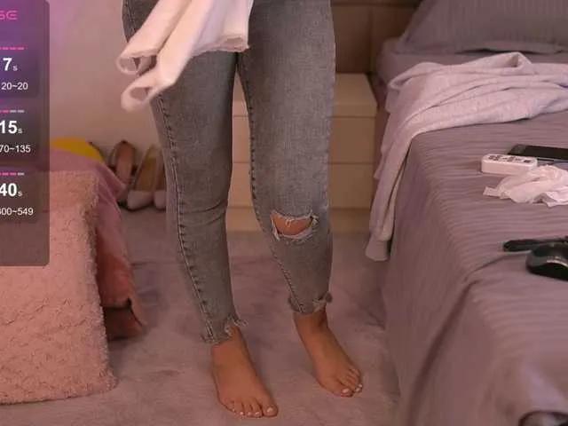 Freechat KyraCase on BongaCams