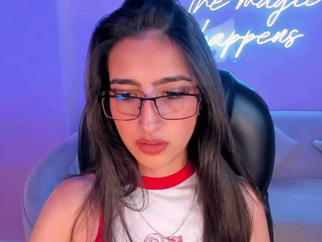 Freechat LarisaSmirnov on BongaCams