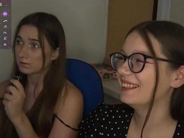 Offline LiizzOK on BongaCams