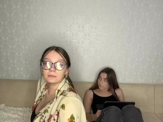 Offline LiizzOK on BongaCams