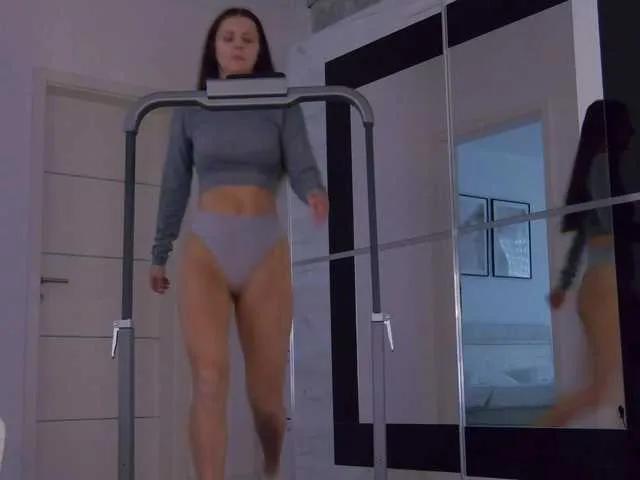 Offline LilyRoselyn on BongaCams