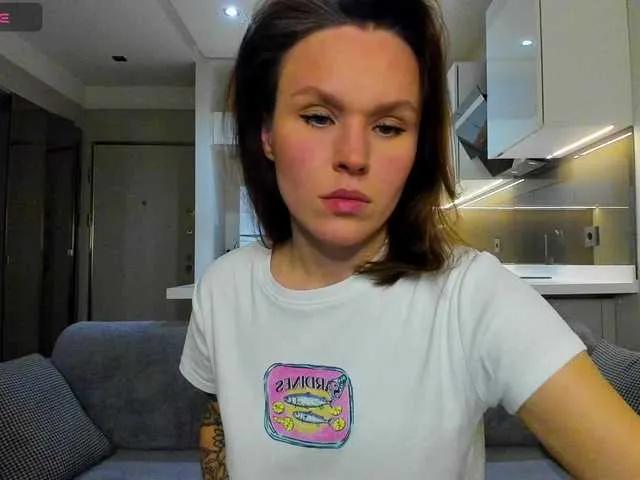 BongaCams LisaDaniels is Freechat LisaDaniels — Beautiful eyes and your attention