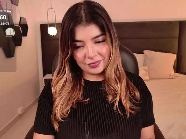 Offline LisaMonroe on BongaCams