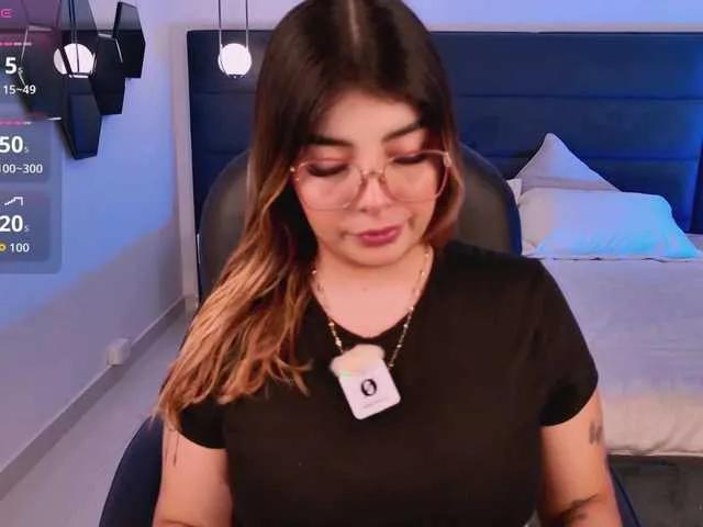 Offline LisaMonroe on BongaCams