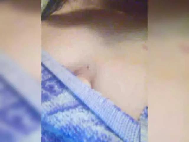 Offline Love777love on BongaCams