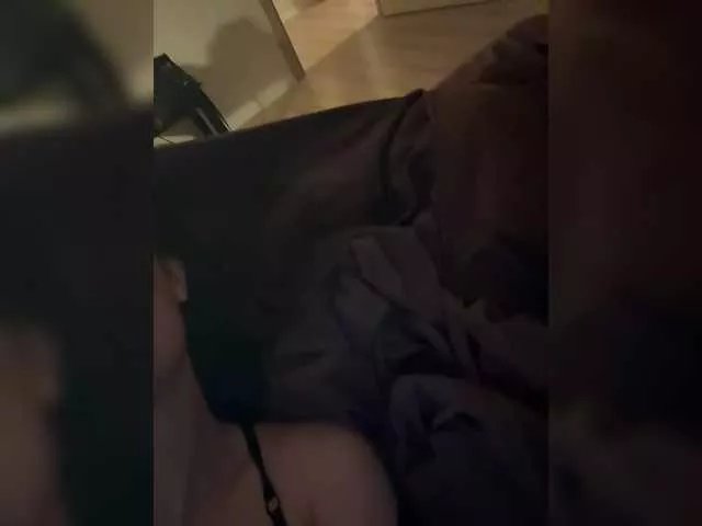 Offline Lubim88 on BongaCams